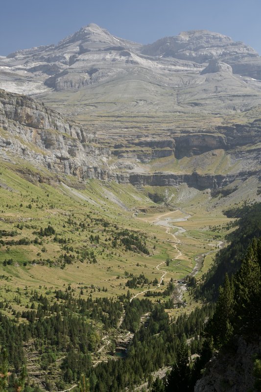 Towards Monte Perdido
