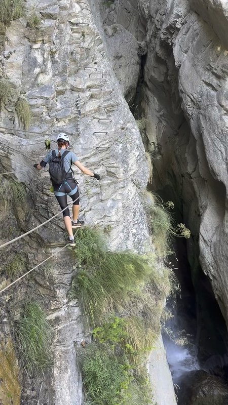 Traverse in de nauwe kloof